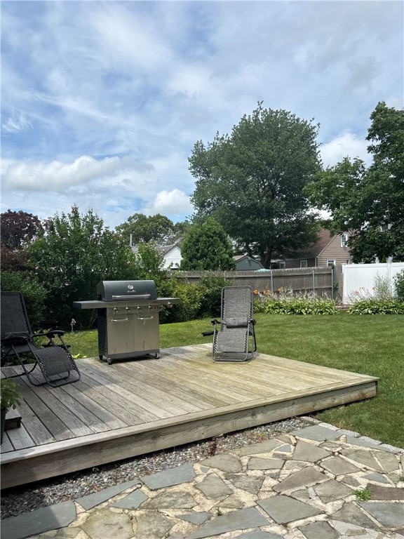 173 Maplecrest Drive Pawtucket, RI 02861 - Photo 6 of 26