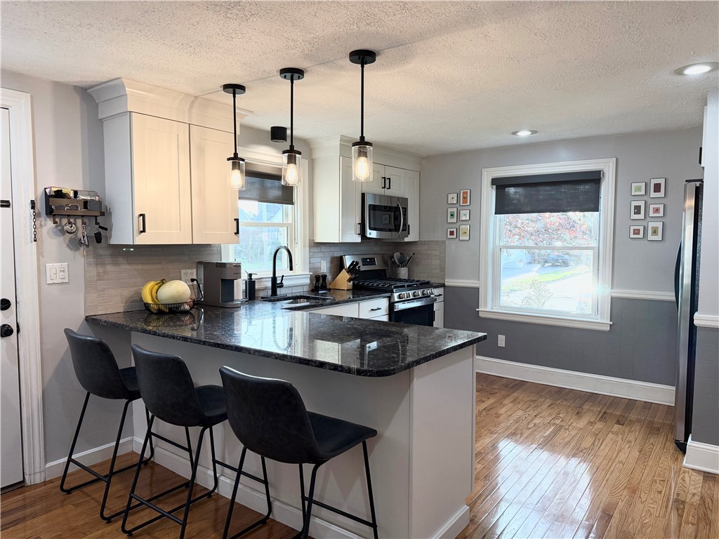 173 Maplecrest Drive Pawtucket, RI 02861 - Photo 7 of 26