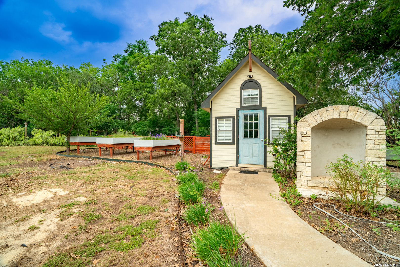 208 Front Street Comfort, TX 78013 - Photo 26 of 33