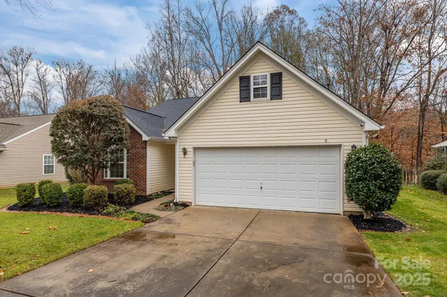 $385,000 | 1831 Lillywood Lane, Indian Land, SC 29707