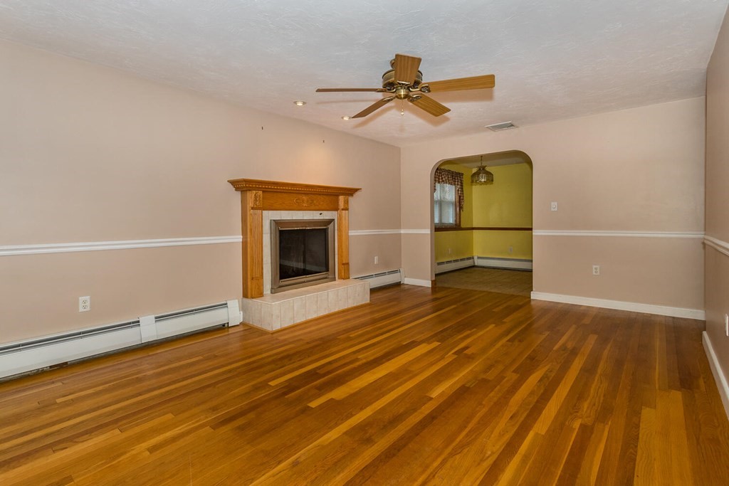 21 Gabriel Road Sharon, MA 02067 - Photo 4 of 21 Gallery Image 4