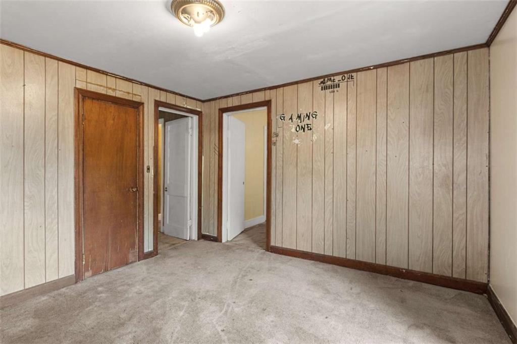 1638 Burton Avenue Macon, GA 31204 - Photo 10 of 15 a view of an empty room with window