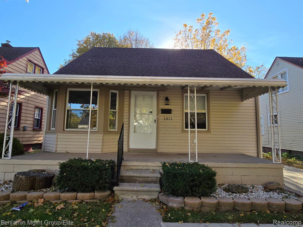 1811 Montie Road Lincoln Park, MI 48146 - Photo 1 of 14