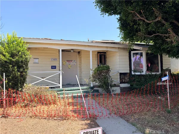 $400,000 | 13455 Bassett Street, Van Nuys, CA 91405