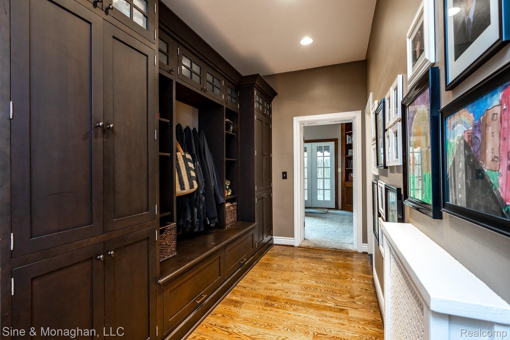 594 Rivard Boulevard Grosse Pointe, MI 48230 - Photo 20 of 79 594 Rivard S010.jpg