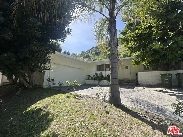 $7,500 | 1555 San Ysidro Drive, Beverly Hills, CA 90210