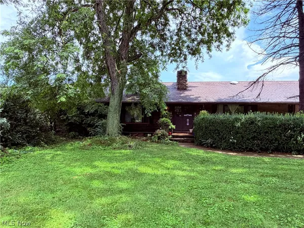 $399,900 | 12276 Cleveland Avenue Northwest, Uniontown, OH 44685