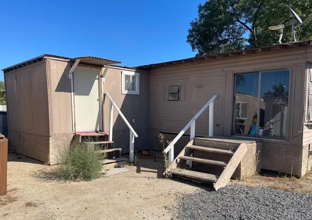 a view of outdoor space