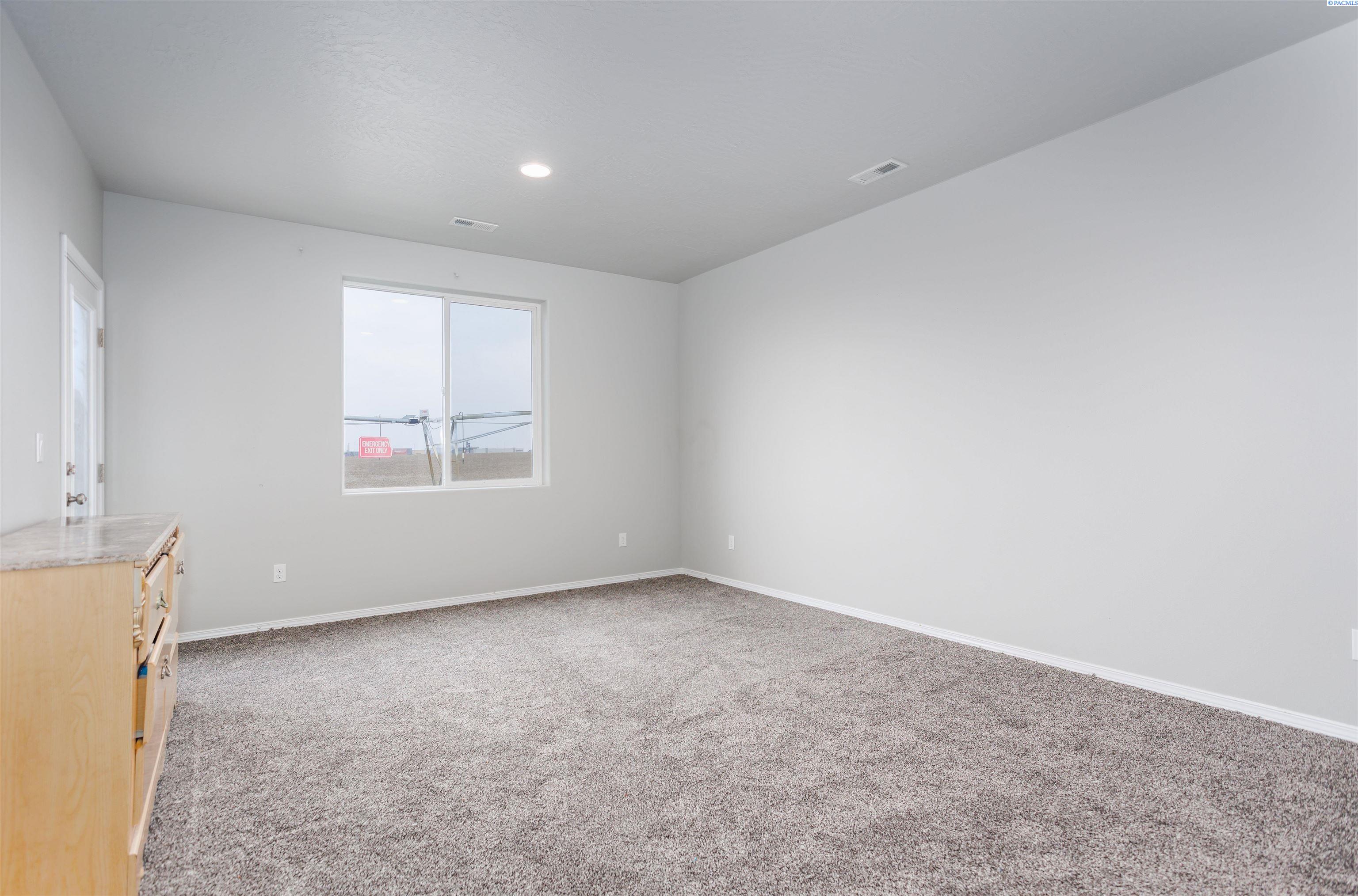 5614 Rio Grande Lane Pasco, WA 99301 - Photo 17 of 32 Gallery Image 17