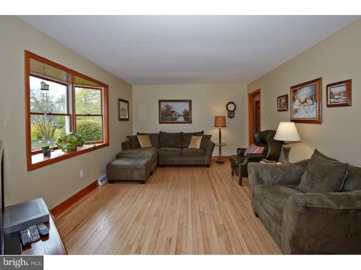 263 Cranbury Road Princeton Junction, NJ 08550 - Photo 3 of 25 Gallery Image 3