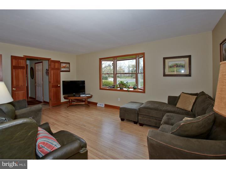 263 Cranbury Road Princeton Junction, NJ 08550 - Photo 4 of 25 Gallery Image 4