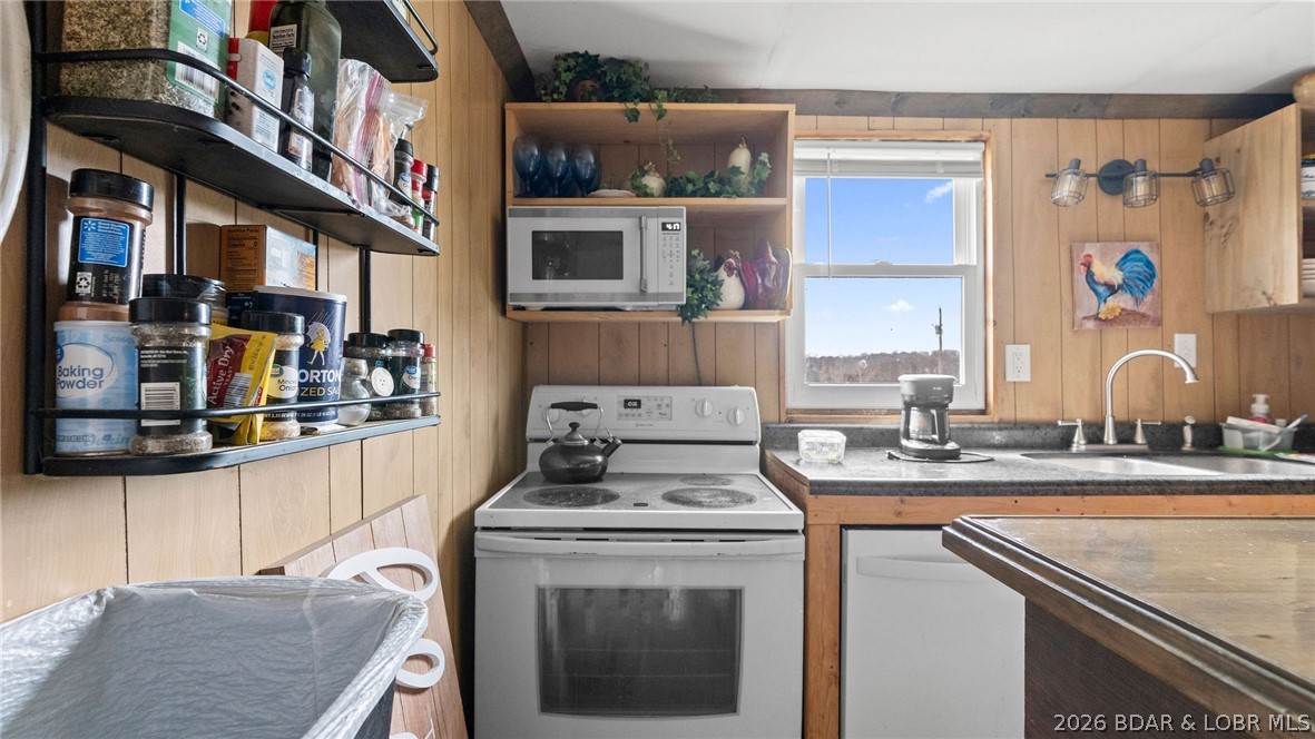 120 Brown Homestead Road Brumley, MO 65017 - Photo 36 of 54