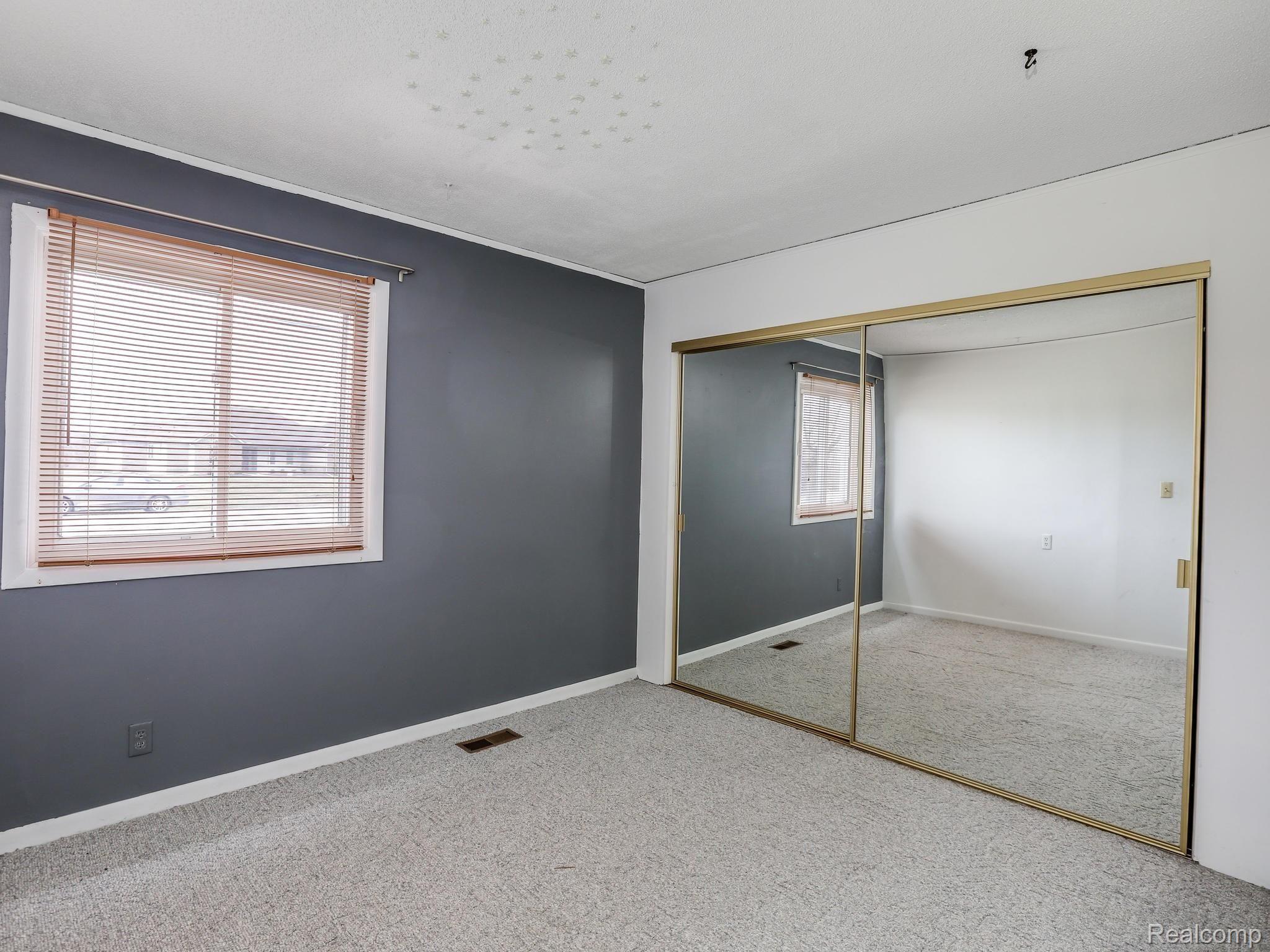 24145 Merriman Road New Boston, MI 48164 - Photo 11 of 23 24145 Merriman Rd Huron-003-004-24145 Merriman Road0003-MLS_Size.jpg