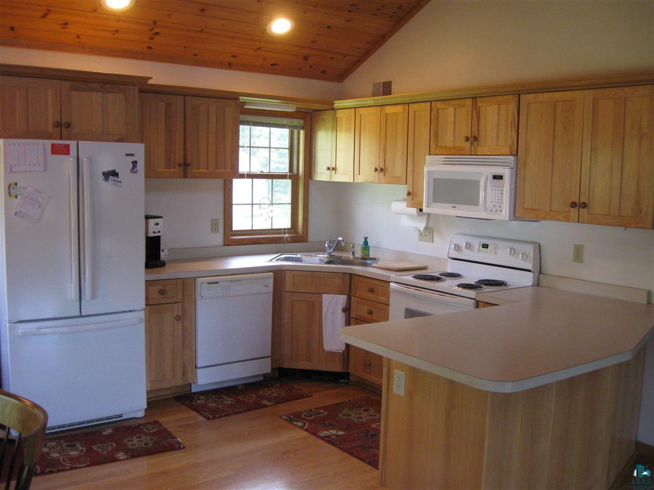 4277 Kingston Road Duluth, MN 55803 - Photo 2 of 10