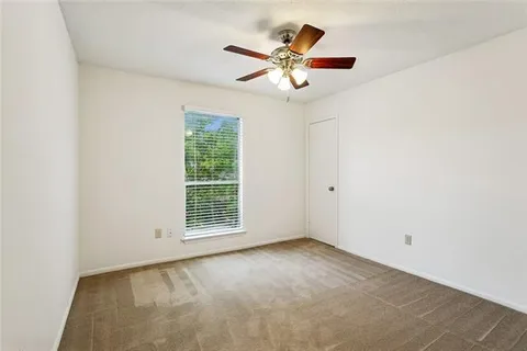 $129,900 | 1512 Parkview Boulevard, Unit 1512, Mandeville, LA 70471