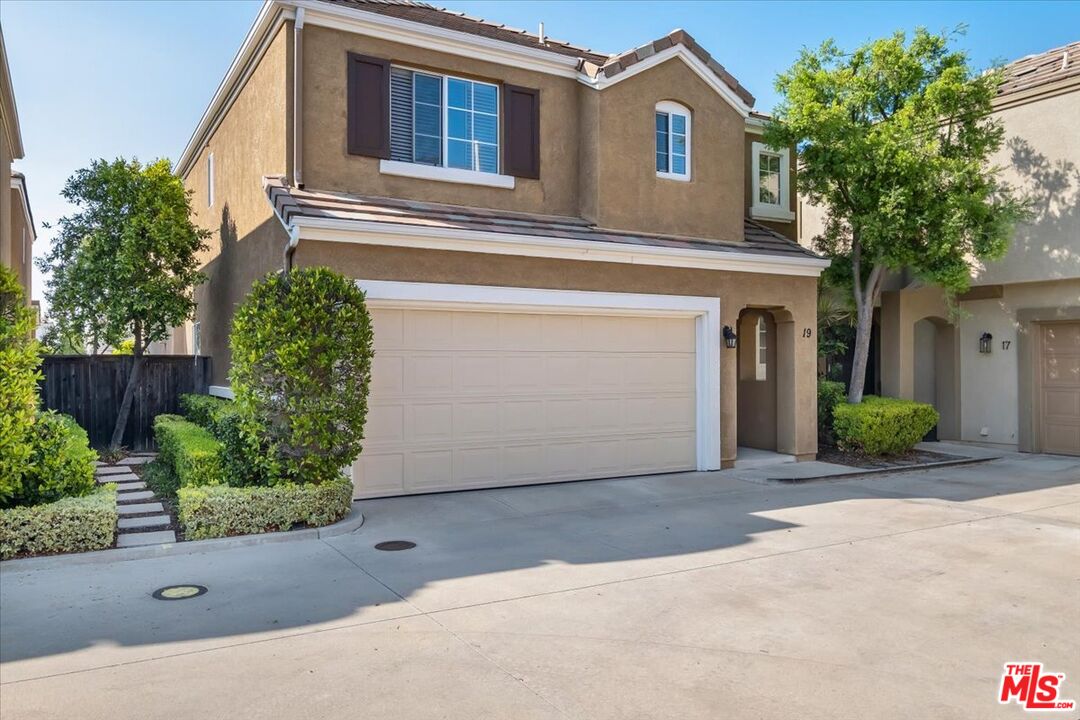19 Rue Monet Foothill Ranch, CA 92610 - Photo 1 of 28 Gallery Image 1