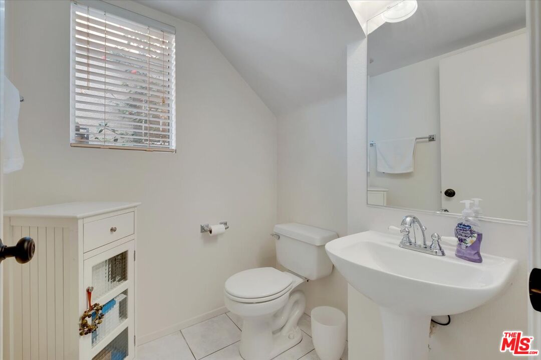 19 Rue Monet Foothill Ranch, CA 92610 - Photo 13 of 28 Gallery Image 13