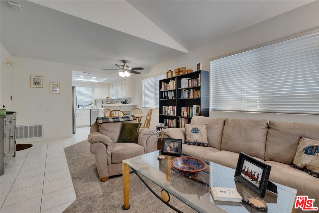 19 Rue Monet Foothill Ranch, CA 92610 - Photo 5 of 28 Gallery Image 5