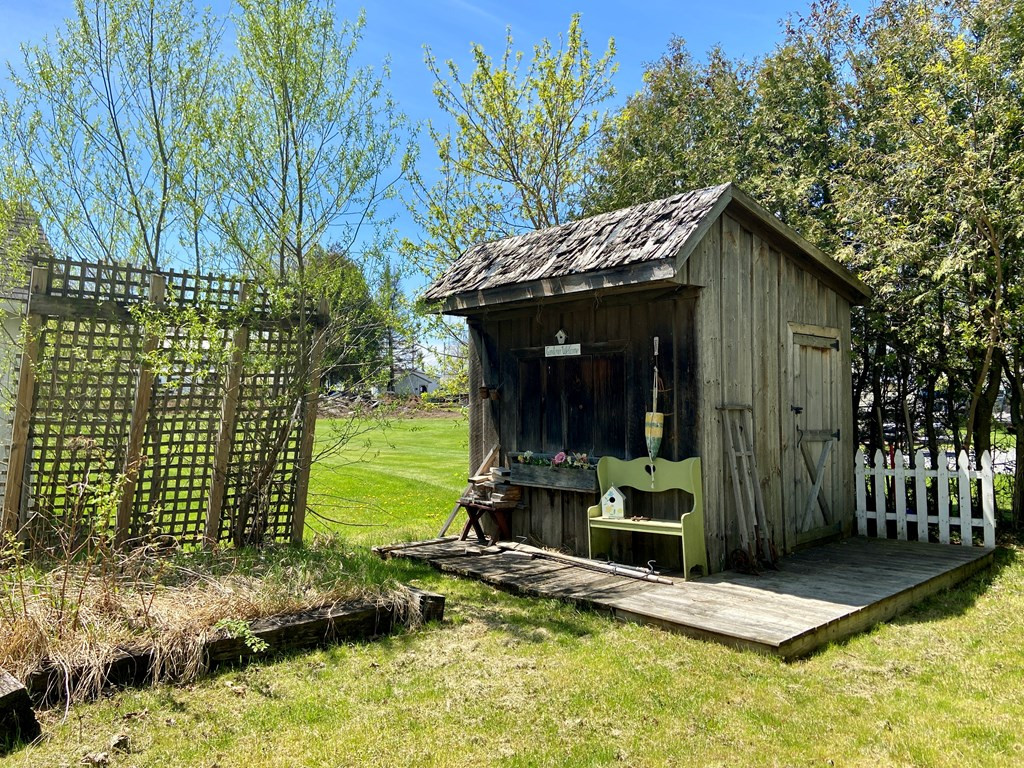 115 Montgomery Street Rouses Point, NY 12979 - Photo 24 of 28 Gallery Image 24