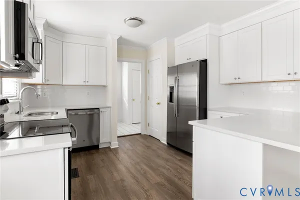 $515,000 | 119 Old Brickhouse Lane, Colonial Heights, VA 23834