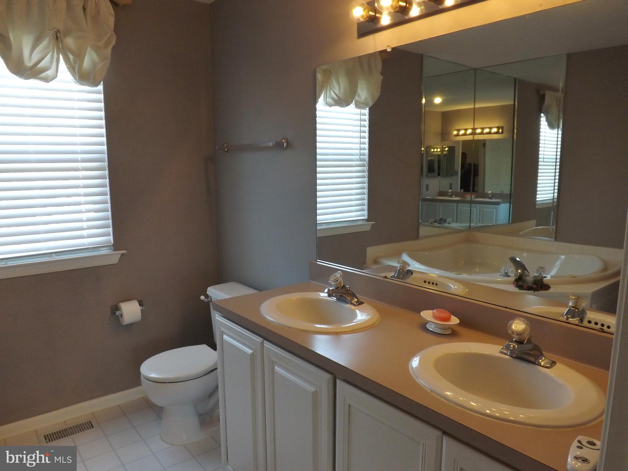 120 Rabbit Run Road Sewell, NJ 08080 - Photo 18 of 38 Gallery Image 18