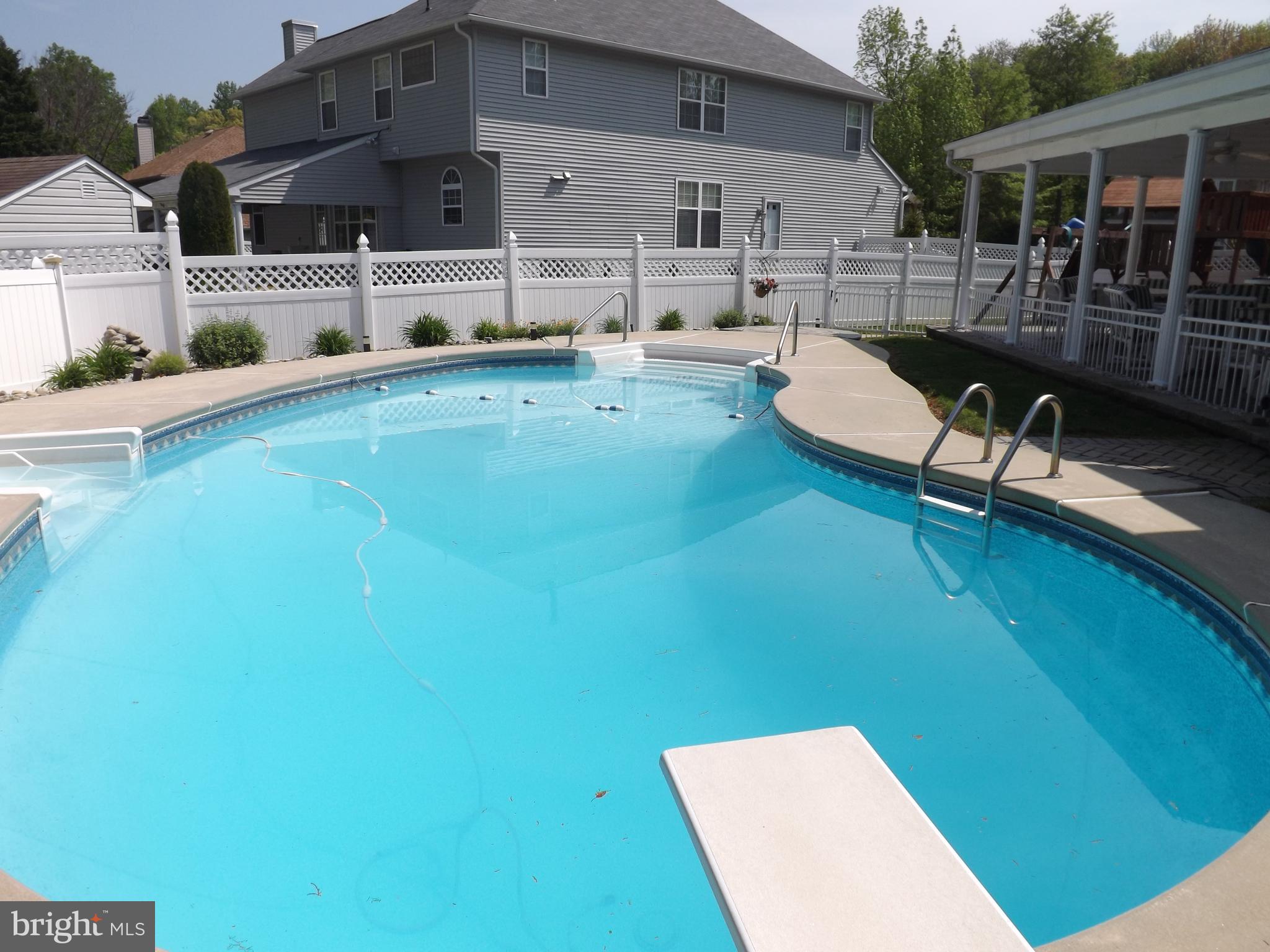 120 Rabbit Run Road Sewell, NJ 08080 - Photo 3 of 38 Gallery Image 3