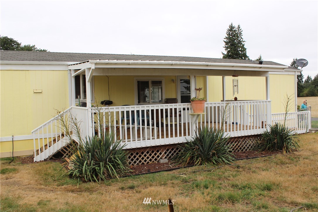 18042 Sargent Road Southwest, Unit 3 Rochester, WA 98579 - Photo 2 of 25