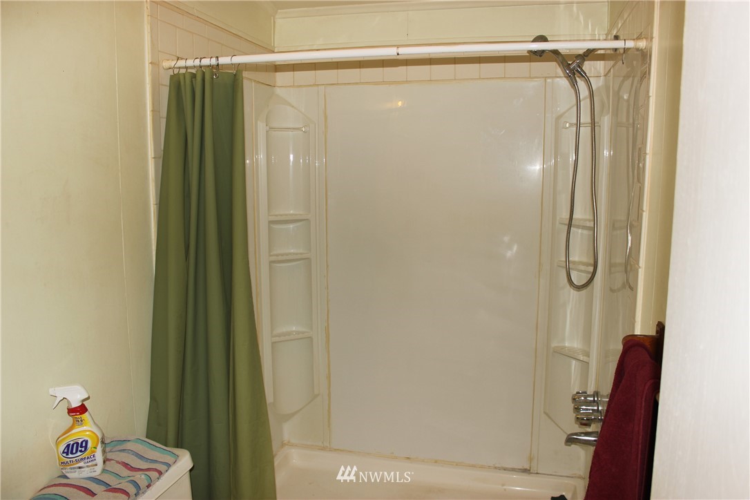 18042 Sargent Road Southwest, Unit 3 Rochester, WA 98579 - Photo 15 of 25