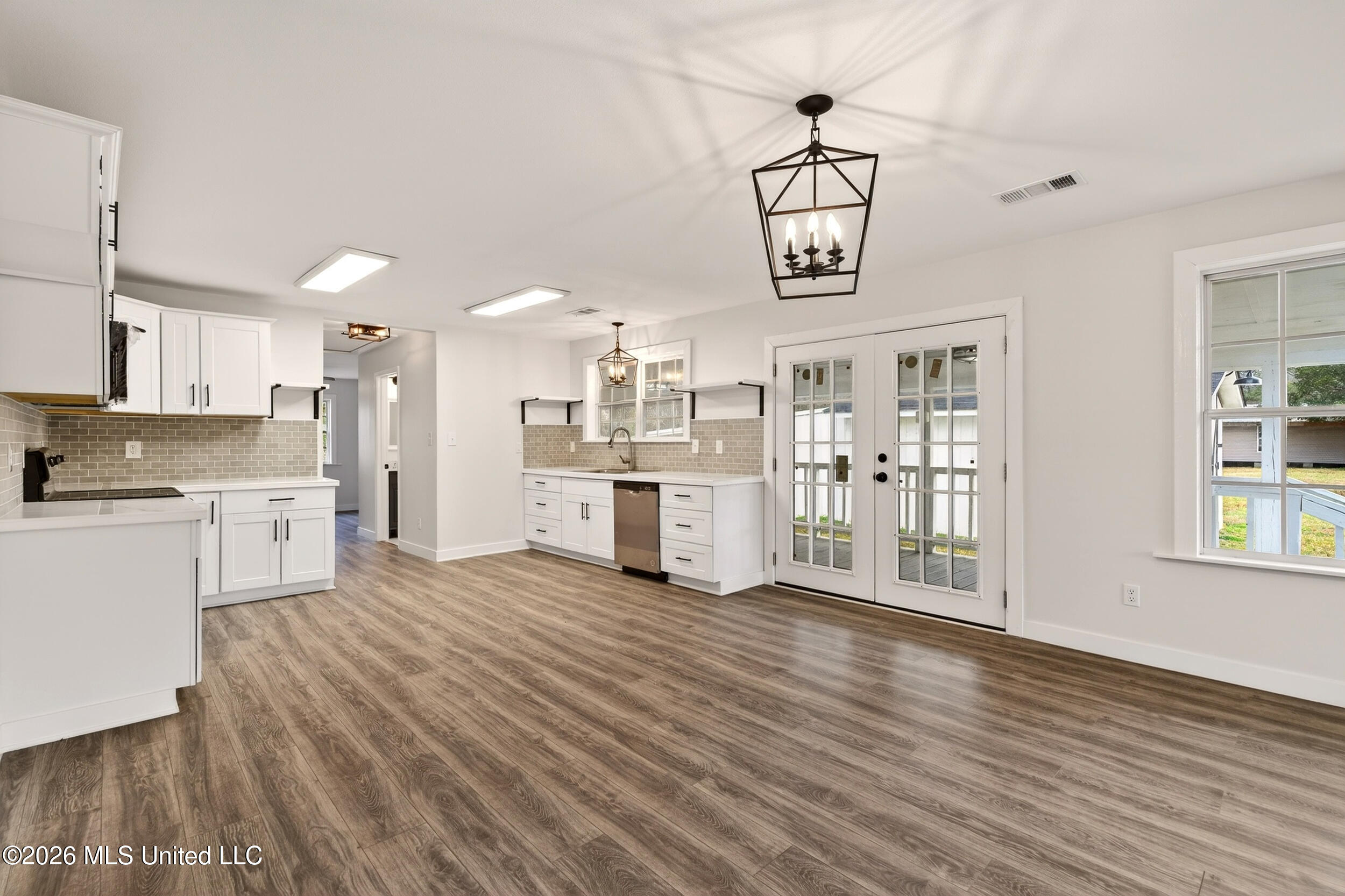 3 Jimmy Reyer Road Poplarville, MS 39470 - Photo 26 of 66 dining 1