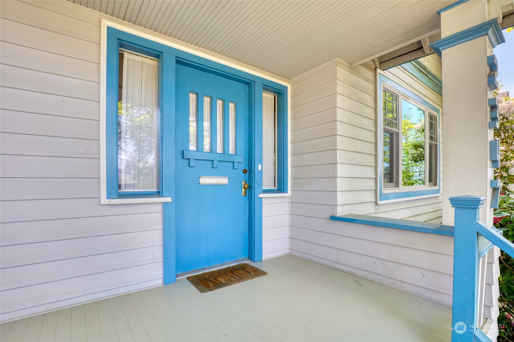 2347 North 60th Street Seattle, WA 98103 - Photo 3 of 37 Gallery Image 3
