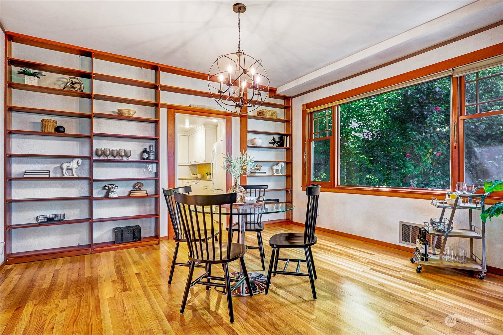 2347 North 60th Street Seattle, WA 98103 - Photo 8 of 37 Gallery Image 8