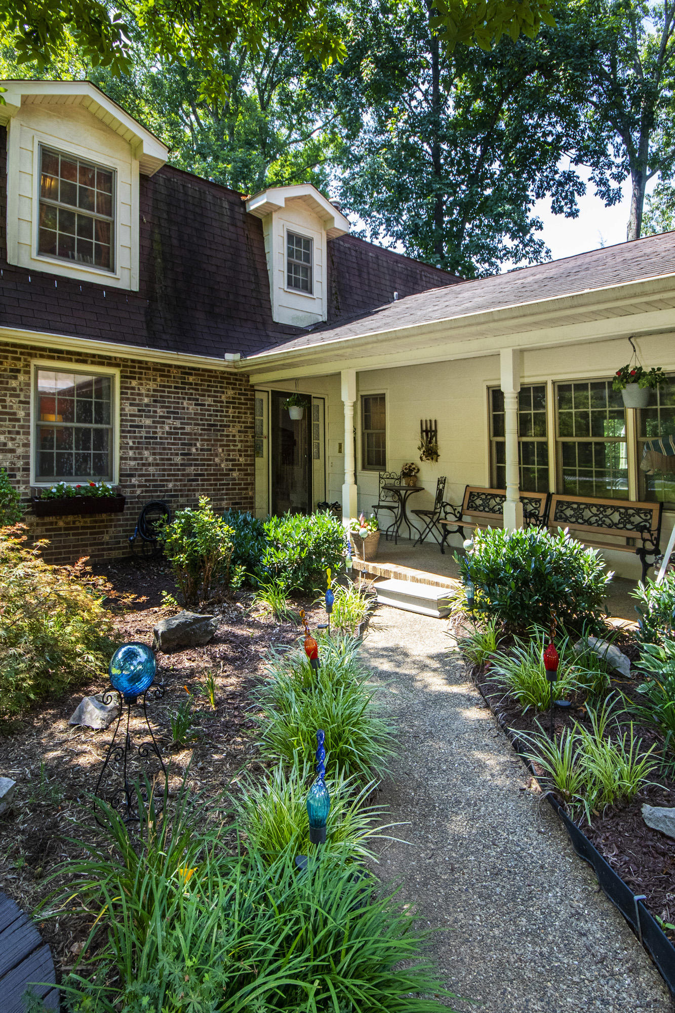 7913 Whitcomb Road Powell, TN 37849 - Photo 2 of 37 2E17AFBB-5834-4A22-9E7F-AB8973A23197