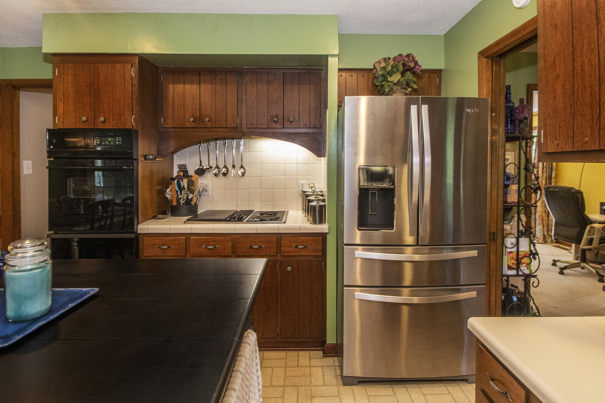 7913 Whitcomb Road Powell, TN 37849 - Photo 9 of 37 89472201-BA91-4A8E-BD9A-FE7C78AECBF3