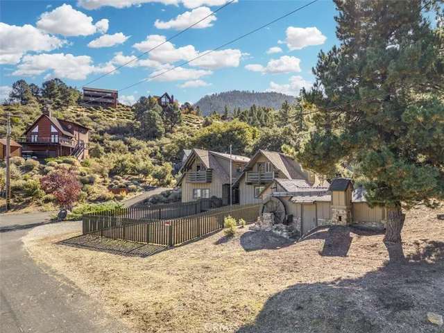 $435,000 | 1809 Pioneer Way, Pine Mountain Club, CA 93222