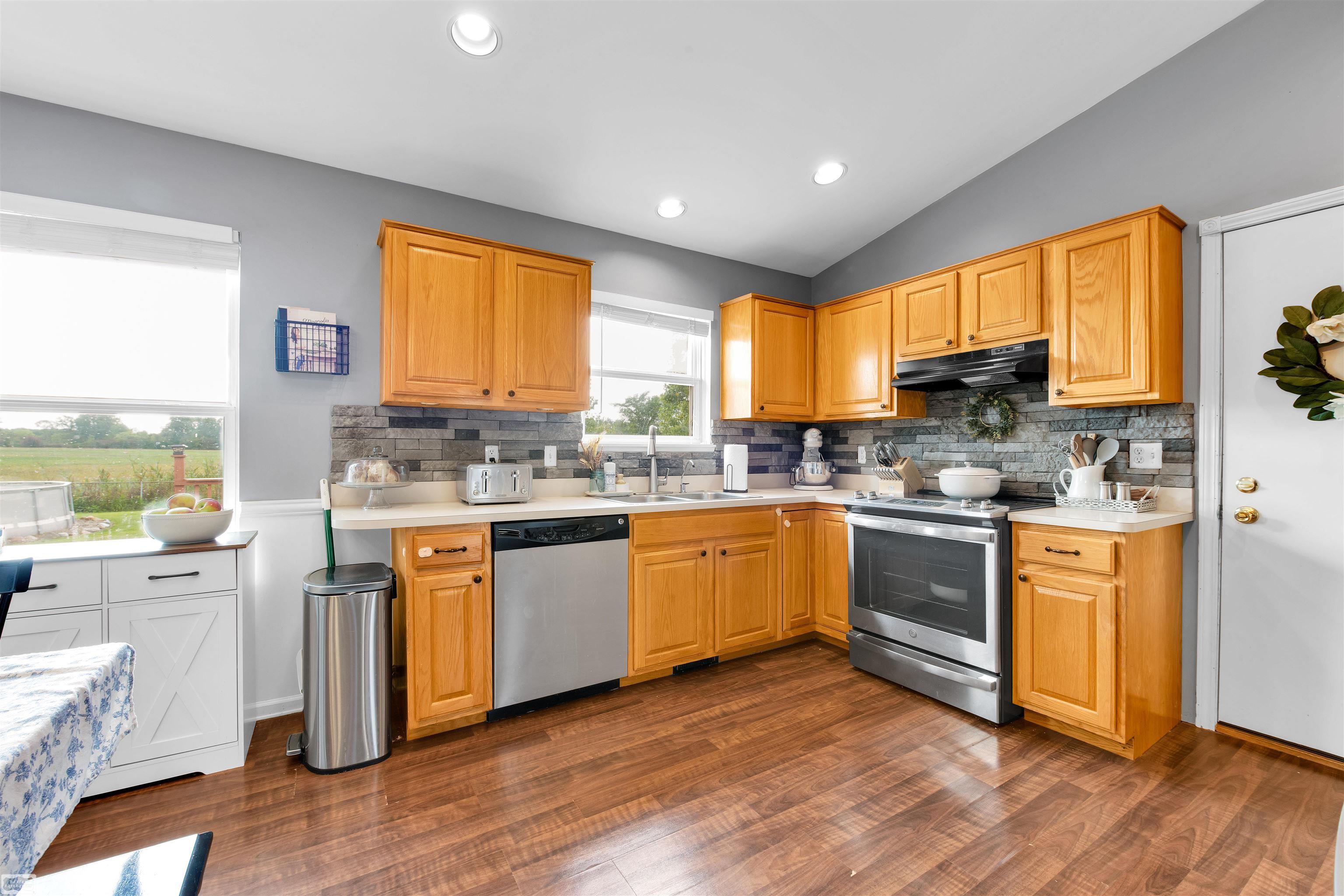 2195 Sperry Road Allenton, MI 48002 - Photo 11 of 30 Kitchen