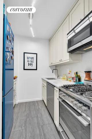 $900,000 | 407 Park Avenue South, Unit 9D | NoMad