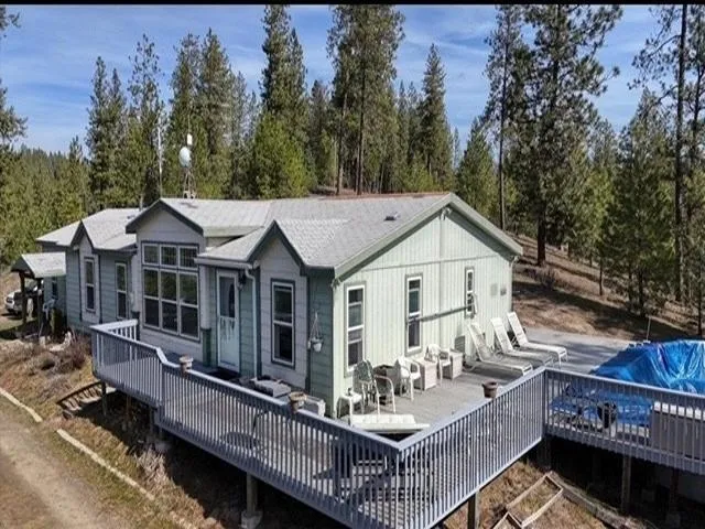 $415,000 | 9414 East Big Meadows Road, Chattaroy, WA 99003