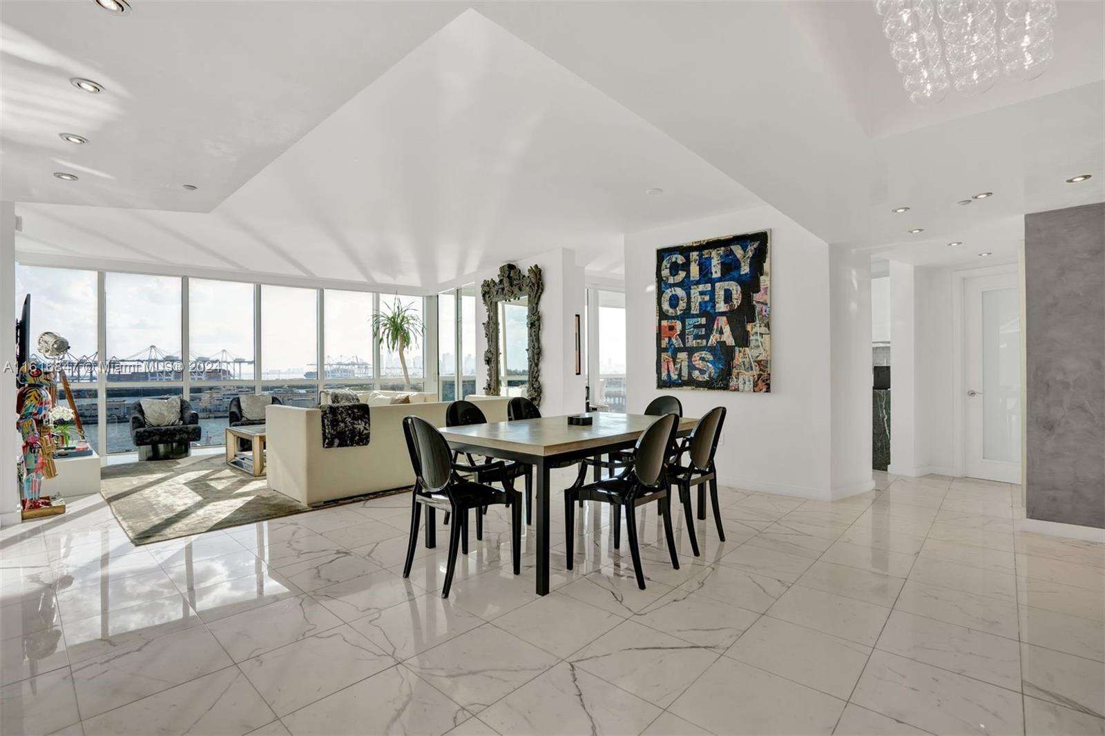 400 Alton Road, Unit 1001 Miami Beach, FL 33139 - Photo 3 of 37 Gallery Image 3