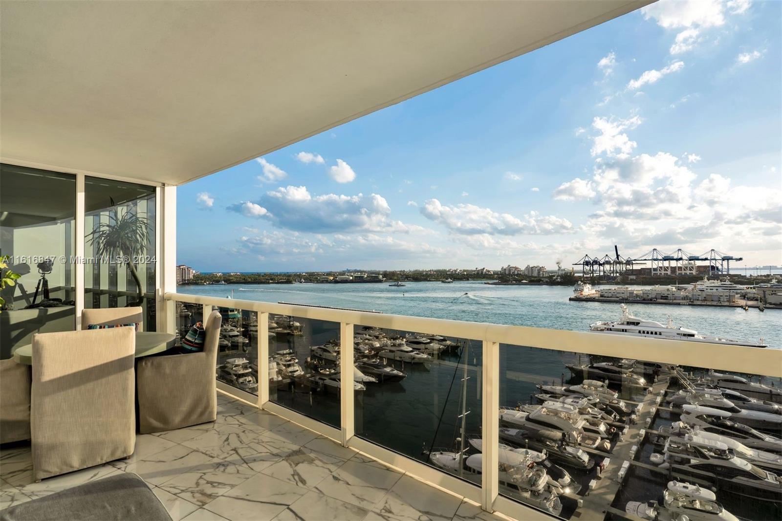 400 Alton Road, Unit 1001 Miami Beach, FL 33139 - Photo 31 of 37 Gallery Image 31