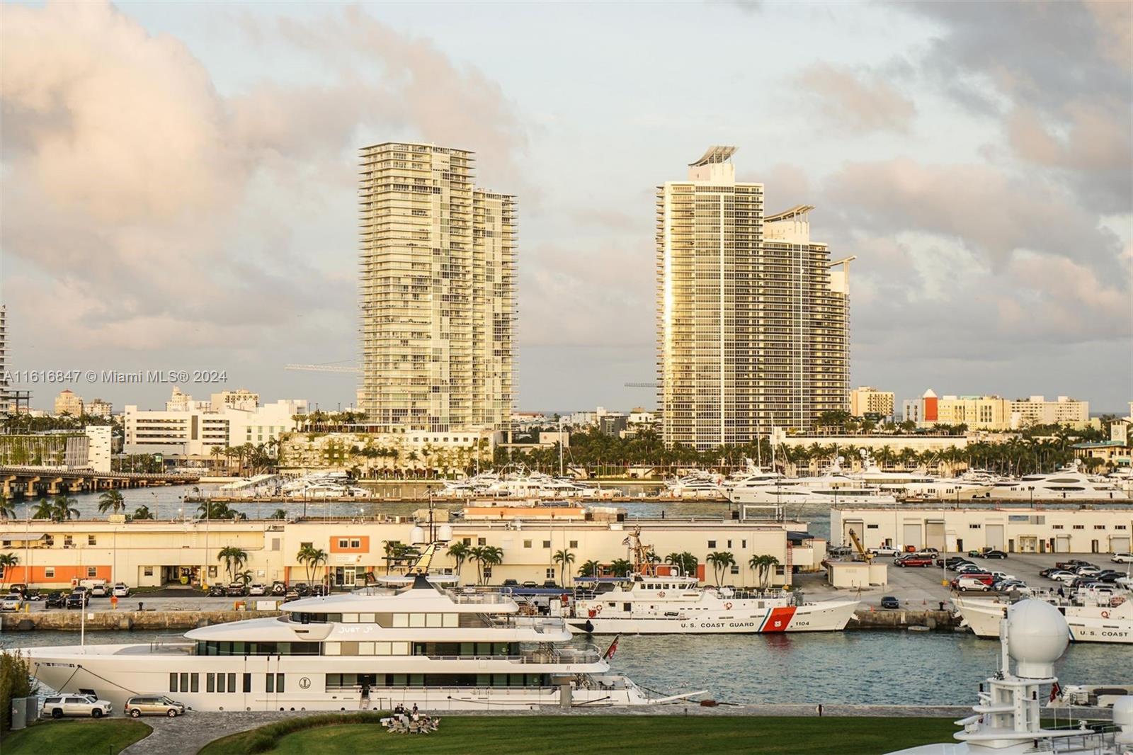 400 Alton Road, Unit 1001 Miami Beach, FL 33139 - Photo 37 of 37 Gallery Image 37