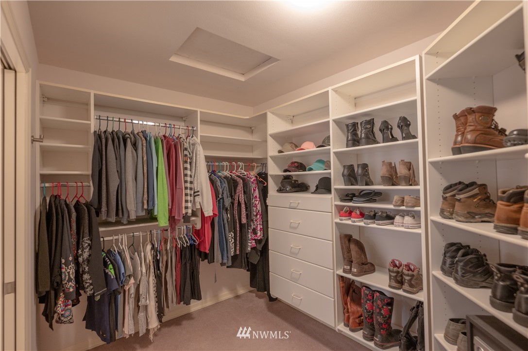 23908 Southeast 243rd Street Maple Valley, WA 98038 - Photo 17 of 33