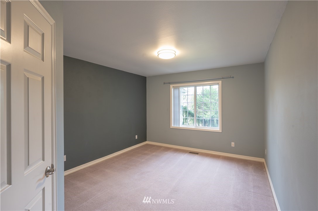 23908 Southeast 243rd Street Maple Valley, WA 98038 - Photo 23 of 33