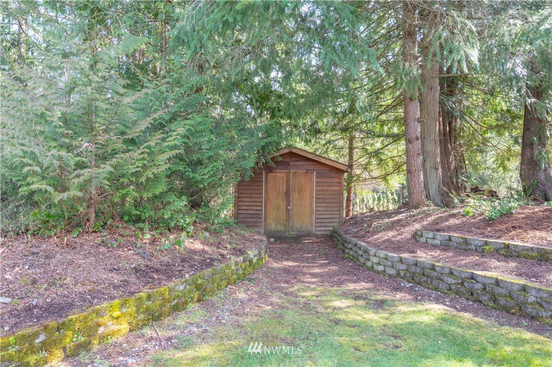 23908 Southeast 243rd Street Maple Valley, WA 98038 - Photo 32 of 33