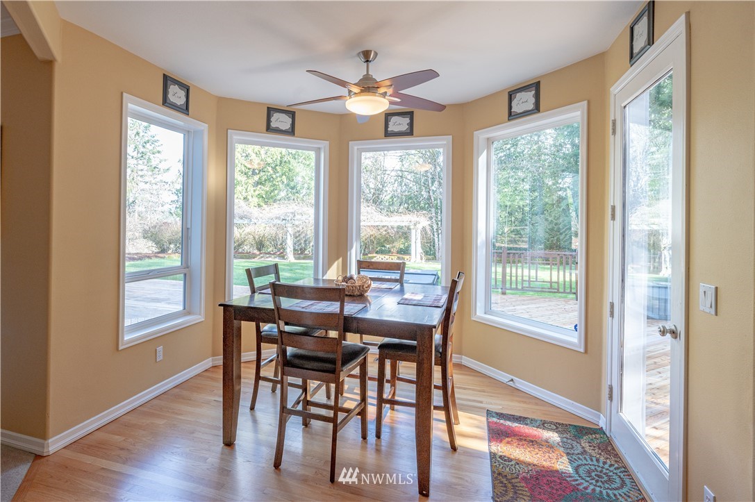 23908 Southeast 243rd Street Maple Valley, WA 98038 - Photo 9 of 33