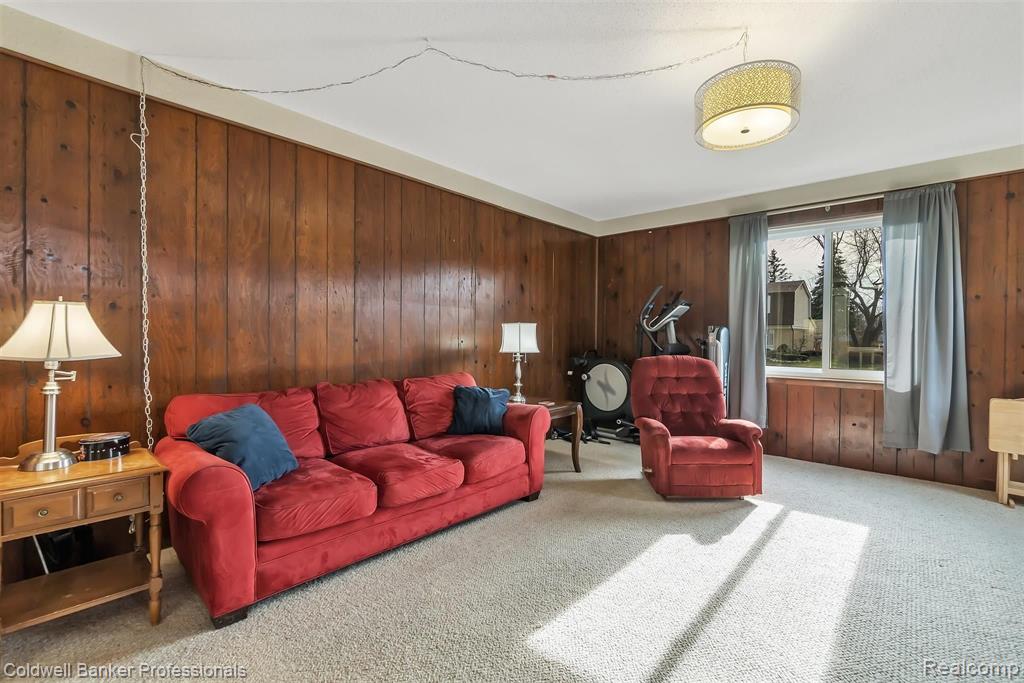6951 East Spring Drive Canton, MI 48187 - Photo 14 of 43