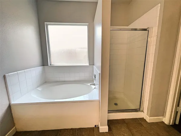 $1,995 | 2059 Carlisle Castle Drive, New Braunfels, TX 78130