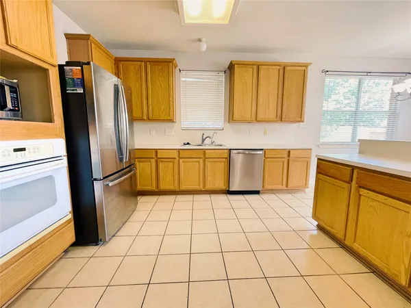 $1,995 | 2059 Carlisle Castle Drive, New Braunfels, TX 78130