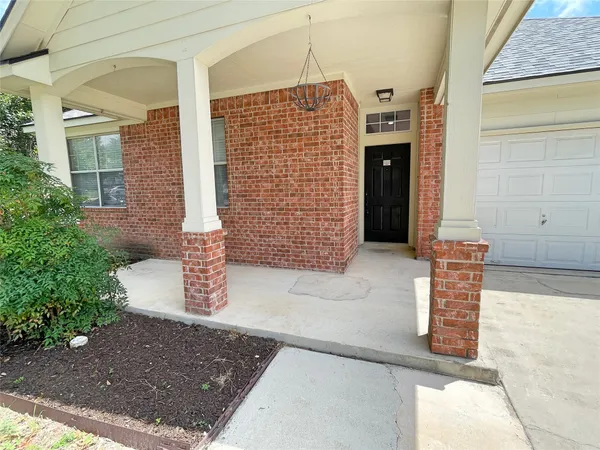 $1,995 | 2059 Carlisle Castle Drive, New Braunfels, TX 78130