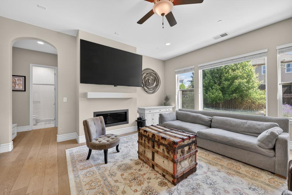 4661 Ravine Crossing Court Rocklin, CA 95677 - Photo 8 of 62