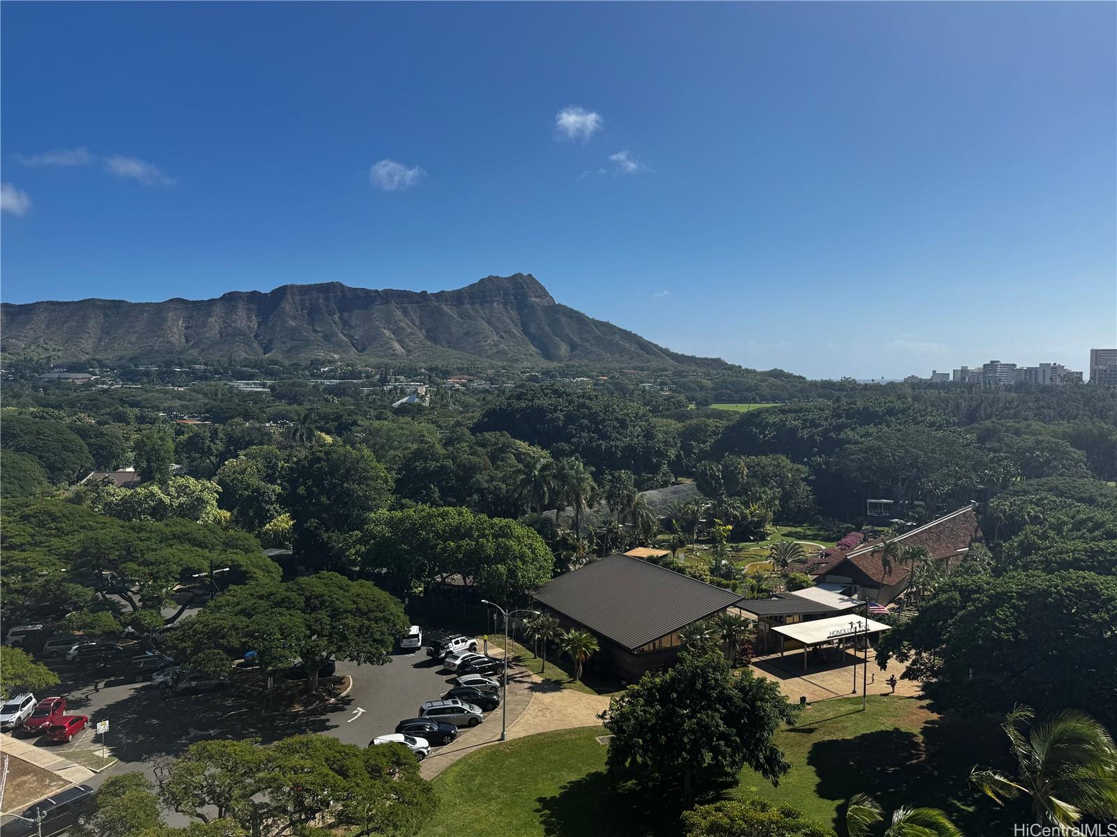 134 Kapahulu Avenue, Unit 518 Honolulu, HI 96815 - Photo 23 of 23 a view of a city with a mountain